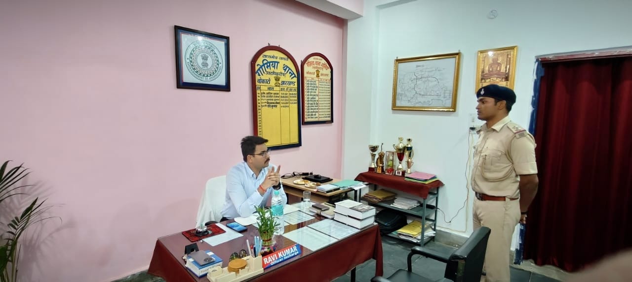 एसपी ने किया दो थाने का औचक निरीक्षण, दिए कई निर्देश।