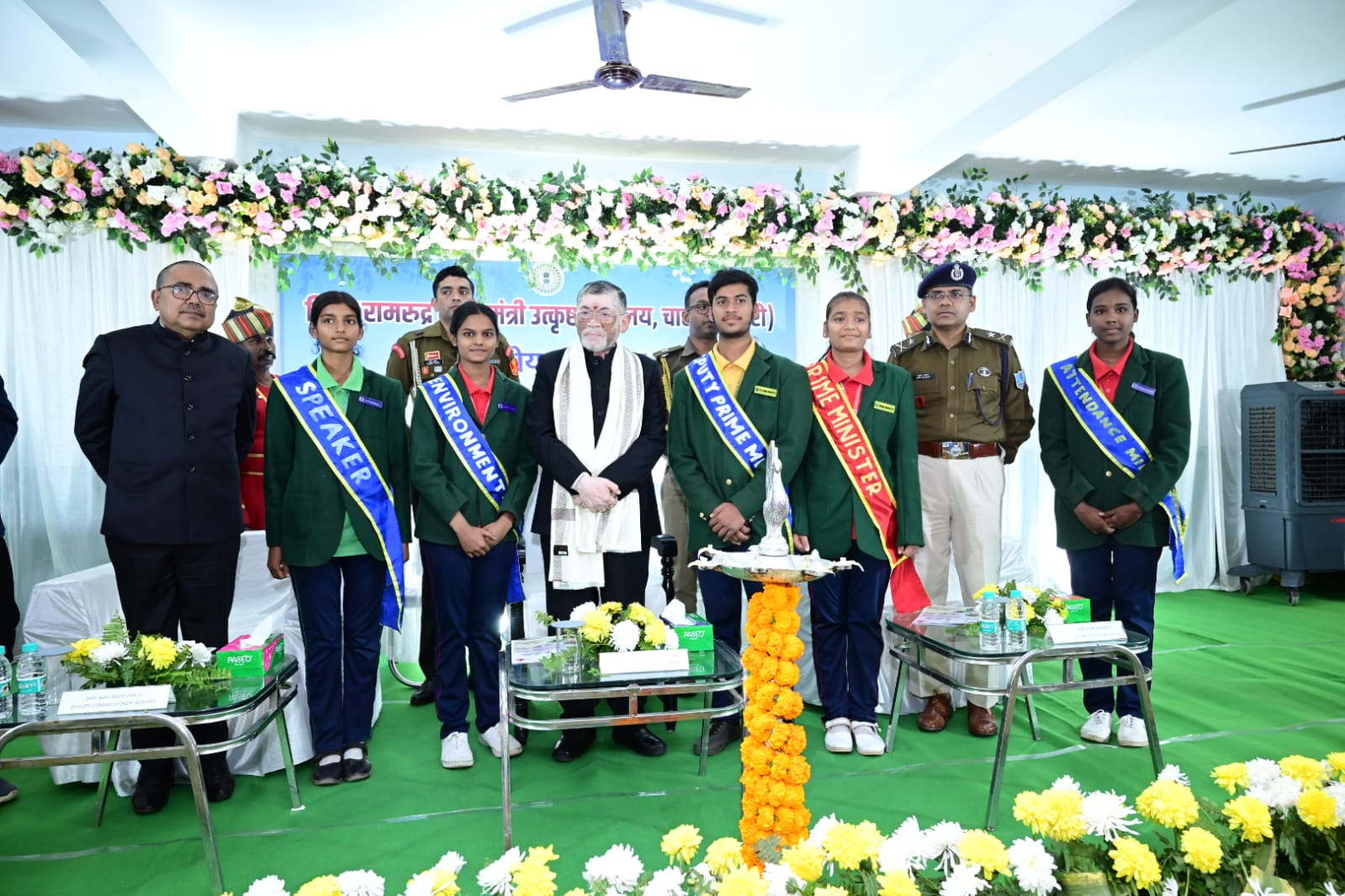 सीएम स्कूल ऑफ एक्सीलेंस के विद्यार्थियों से राज्यपाल का संवाद,